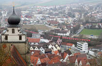Das abgebildete ET 430-Trio wurde vom Schlossturm in Herrenberg aufgenommen.
Aufnahmedatum: 24.03.2017