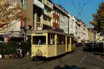 Am 15.10.2017 fanden anläßlich des Tages der offenen Tür im historischen Betriebshof Am Steinberg Zubringerfahrten mit verschiedenen Museumsfahrzeugen der Rheinbahn statt. Am Dreieck wurde der Verbandswagenzug Tw 380/Bw 643 angetroffen.