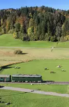 Ae 6/6 11407  Aargau  vom Verein Mikado 1244 unterwegs am 14. Oktober 2017 von Brugg AG via Rapperswil zum DVZO Fahrzeugtreffen 2017 in Bauma kurz vor Fischenthal.