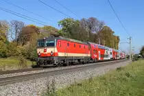 1144.117 befindet sich mit R-2337 in toller Herbststimmung kurz vor Gloggnitz am 16.10.17