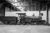 Dampflok der Companhia Paulista (CP) im ehemaligen Bw Jundiai (heute Museum) am 12.10.2017. Die Lok wurde von John Fowler & Co. in den USA gebaut und wurde am 31.03.1872 bei der Companhia Paulista (CP) als Lok No. 1 in Dienst gestellt. Die CP wurde erst vier Jahre zuvor gegründet. Ein technisches Datenblatt dieser Lok vom 11.07.1933 liegt vor.

Hersteller: John Fowler & Co., USA
Baujahr: 1871/1872
Betreibernr. z.Z.d. Aufnahme: 1 (CP)
Radsatzfolge: 2Bh2

Bild wurde mit Photoshop retuschiert um massives Graphity zu entfernen.

