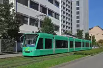 Be 6/8 Combino 321, auf der Linie 6, fährt zur Haltestelle Gewerbeschule. Die Aufnahme stammt vom 21.09.2017.