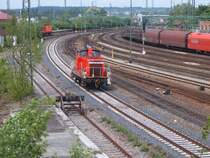BR 363 164-5 am 10.05.07 bei der Durchfahrt auf Gleis 1 des Aalener Bahnhofs.