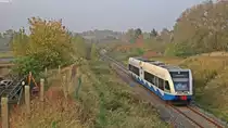 Der 646 110-6 der UBB befuhr am 16.10.17 die Stillegungsbedrohte Strecke Barth-Velgast(-Stralsund), um 17:00 fuhr er als RB29455 am Ehem. Wieder-Lager einer Brücke der Franzburger Kreisbahn vorbei.

Da mir auch Persönlich was an der Strecke und er Darßbahn was Liegt, möchte ich nun Kurtz darauf Hinweisen:
http://www.keinebahnistkeineloesung.de/