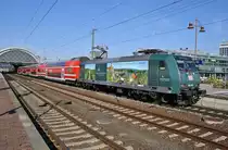 146 010 verlässt am 30.9.2017 mit der S1 von Meißen Triebischtal nach Bad Schandau den Dresdener Hauptbahnhof.