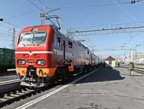 ЭП2К-031 als Zuglok für den Sonderzug  Zarengold  in Richtung Mongolei am 13. September 2017 in Barabinsk .