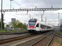 SBB - Triebwagen RABe 521 016 unterwegs bei Prattelen am 28.10.2017