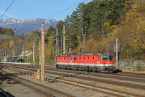 Am Morgen des 4.11.17 warten 1144.124+203 als LZ nach Gloggnitz auf die Ausfahrt in Payerbach/R.