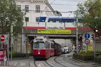 E2 4319 mit c5 1519 auf der Linie 1 am Radetzkyplatz, 10.10.2017