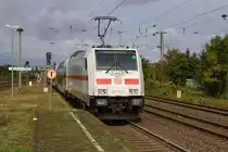Nachschuss auf 146 552-5 DB als IC 2430 (Linie 56) von Leipzig Hbf nach Emden Hbf, bedingt durch Sturmschäden von  Xavier  nur bis Magdeburg Hbf, der den Bahnhof Schönebeck(Elbe) auf Gleis 4 durchfährt. [7.10.2017 | 10:48 Uhr]