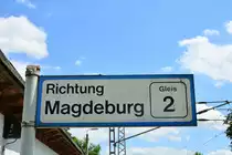 Alte Überbleibsel der Bundesbahn im Osten. Solche Schilder mit blauen Rahmen werden immer seltener, doch für mich haben sie einen gewissen Reiz.

Güterglück 04.08.2017