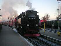 Die 99 7241-5 bei der Einfahrt in den Bahnhof Wernigerode Westerntor.
