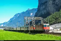 Aus dem Archiv...Gotthardbahn<br>
Am 18. August 2012 entstand kurz vor Erstfeld dieses Bild eines Pilgerzuges mit SNCF Corail-Wagen und einer Doppeltraktion Re 4/4 II an der Spitze. Der Streckenabschnitt ist inzwischen Geschichte, er wurde durch den Bau des Gotthard Basistunnels (im Hintergrund zu sehen) verschoben.<br>
Ich bitte, die schlechte Bildqualität zu entschuldigen, mit meiner damaligen Kamera und Erfahrung war leider kein besseres Ergebnis möglich.