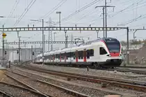 RABe 521 037, auf der S3, fährt zum Bahnhof Pratteln. Die Aufnahme stammt vom 04.11.2017.
