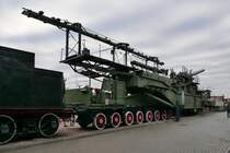 Schweres Eisenbahngeschütz im Russischen Eisenbahnmuseum in St. Petersburg, 4.11.2017

Das Gegenstück zur  Dicken Berta  hat leider keinen Namen, die Tafeln sind noch nicht fertig.
