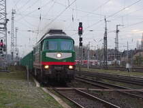 Am 11.11.2017 kam 241 008 mit einem Kieszug aus Richtung Wittenberge nach Stendal und fuhr weiter in Richtung Magdeburg.