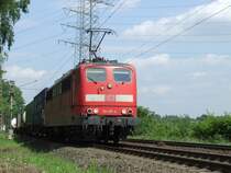 151 011-4 mit einem Containerzug aus Wanne-Eickel am B� Grimbergstra�e. 18.5.07