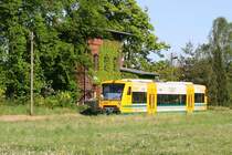 Sonderzug der ODEG VT 650 h�lt gerade in Bobzin um gleich weiter zum Bahnhofsfest nach Zarrentin zu fahren. 05.05.2007