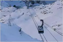 Säntis Luftseilbahn (LSS) zwischen der Schwägalp 1360m und dem Säntis 2502m. Blick nach unten (01.12.2017)