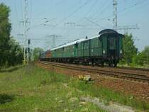 Die 03 1010 ist hier gerade auf dem Weg nach Kietz Zu sehen hier am Fu�g�nger�berweg n�he des U-Bahnhofs Biesdorf S�d