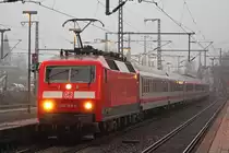 120 149-0 mit IC 1926 nach Berlin Ostbahnhof in Recklinghausen Hbf. 18.12.2017