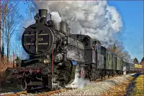 SŽ 25-026 zieht Weihnachtzug durch Maribor-Studenci Richtung Dravograd. /19.12.2017