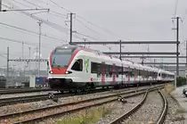 RABe 523 009, auf der S3, fährt zum Bahnhof Muttenz. Die Aufnahme stammt vom 09.11.2017
