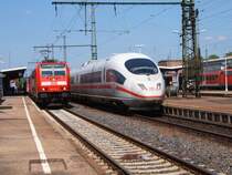 Am 19.05.07, zur Mittagszeit aber kam dann der Umleiter-403er  Montabaur  und die Schwestermaschine  Westerland/Sylt  durch den Aalener Bahnhof. ICEs in Aalen hat man nicht oft vor Augen!
