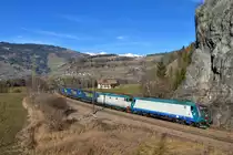 E 412 006 + E 652 076 mit 42175 am 22.11.2017 bei Sterzing. 