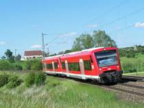 Die Br.650 314-8 fuhr am 18.05.07 als RE-Zug nach Ulm Hbf, hier hinter dem Bahnhof Goldsh�fe.