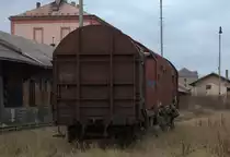 Hat schon bessere Tage gesehen, der dem Verfall Preis gegebene gedeckte Güterwagen.
Ceske Budejovice, 22.12.2017 16:12 Uhr