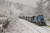 Hespertalbahn V1 (Henschel DH 360 Ca) in Essen Kupferdreh, Dezember 2017.