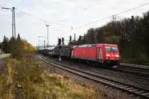 Green Cargo 185 403 überquert am 03.11.2017 mit einem gemischten Güterzug die Schwäbische Alb, hier in Westerstetten.