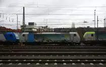 186 104-6 von BLS,Railpool steht abgestellt in Aachen-West. 
Aufgenommen vom Bahnsteig in Aachen-West. 
Bei Wolken am Nachmittag vom 31.12.2017.