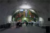 Die Innenschale -

... ist hier schon fertig, weiter hinten der Schalenwagen. Tunnel am Nordkopf des neuen Stuttgarter Hauptbahnhofes.

Tage der offenen Baustelle, 05.01.2018 (M)
