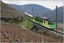 Ich nutzte heute den Sonnen losen Moment, um bei der AL Bilder zu machen, die sonst im Gegenlicht wären: Oberhalb von Aigle fährt der BDeh 4/4 312, Wintersportbedingt, mit zwei statt nur einem Bt als Regionalzug 345 von Leysin nach Aigle talwärts.
7. Jan. 2018