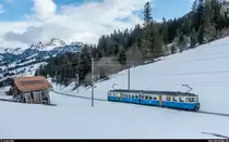 MOB ABDe 8/8 4002  Vaud  am 8. Januar 2018 als Regio Zweisimmen - Gstaad (- Rougemont) zwischen Oeschseite und Saanenmöser.