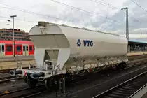 VTG Silowagen für Lebensmittel am 07.01.18 in Hanau Hbf abgestellt auf Gleis 6. Es sieht so aus als wenn der Wagen mit Schaden von einen Zug her raus genommen wurde