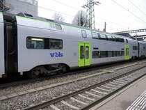 BLS - MUTZ Personenwagen 2 Kl.  94 85 7 515 406-7 im Bahnhof Zollikofen am 06.01.2018
