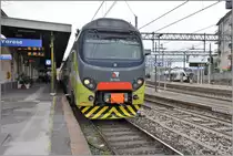 Varese mit S5 nach Treviglio EB711.147 R5 067 und S40 524 007 nach Albate-Camerlata via Mendrisio. (17.01.2018)