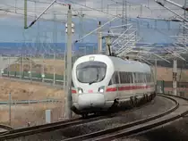 Heute, als die Züge noch fuhren...
... waren zwei ICE-T5 auf der Relation Hamburg - Berlin - Erfurt - München ungterwegs.

Vieselbach, 18 Januar 2018