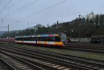 Trübes Wetter, buntes Zügle...S41 nach Heilbronn verlässt gerade Mosbach Neckarelz.
Zu sehen ist der AVG 936 am Samstag den 27.1.2018