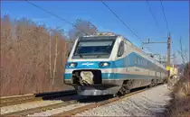 SŽ 310-? fährt durch Maribor-Tabor Richtung Ljubljana. /30.1.2018