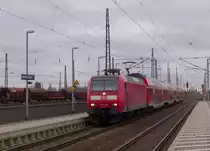 DB 146 016 mit dem RE 16523 von Leipzig Hbf nach Dresden Hbf, am 28.01.2018 in Leipzig Engelsdorf.