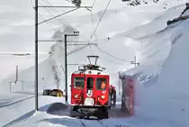 RhB Dampfschneeschleuderfahrt 2018 
RhB ABe 4/4 II 47 und 46 mit dem Schneeräumer Xk 9132 kurz vor Ospizio Bernina. 
Dahinter sieht man die RhB Dampfschneeschleuder Xrotd 9213 und das Bernina-Krokodil Ge 4/4 Nr. 182

Sonntag, 28. Januar 2018