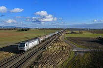 187 071 mit einem Kesselzug am 30.01.2018 bei Stephansposching. 