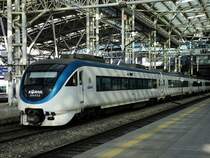 Einiges los im Bahnhof Seoul Station. Hier der Triebzug 200552, 28.01.2018.