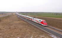 DB 401 012-0  Memmingen  als ICE 707 von Hamburg-Altona nach München Hbf, am 10.02.2018 am Autobahnkreuz Erfurt.