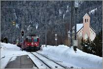 RE1248 mit Ge 4/4 II 626  Malans  in Ardez. (05.02.2017) 