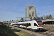 RABe 523 034, auf der S3, fährt Richtung Bahnhof SBB. Die Aufnahme stammt vom 24.01.2018.